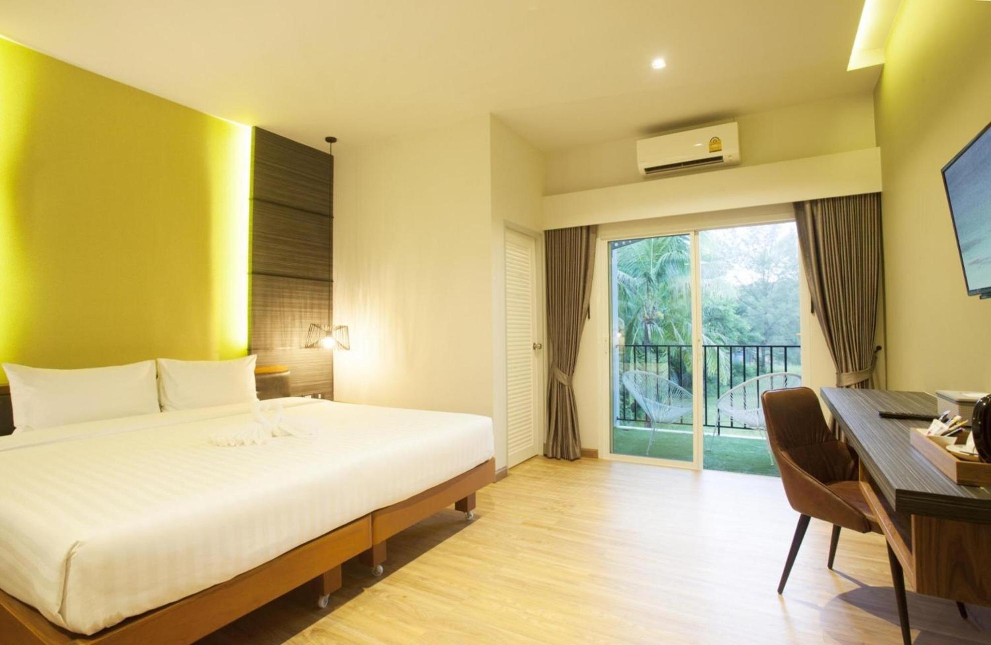 The Glory Gold Hotel Khao Lak Exterior photo