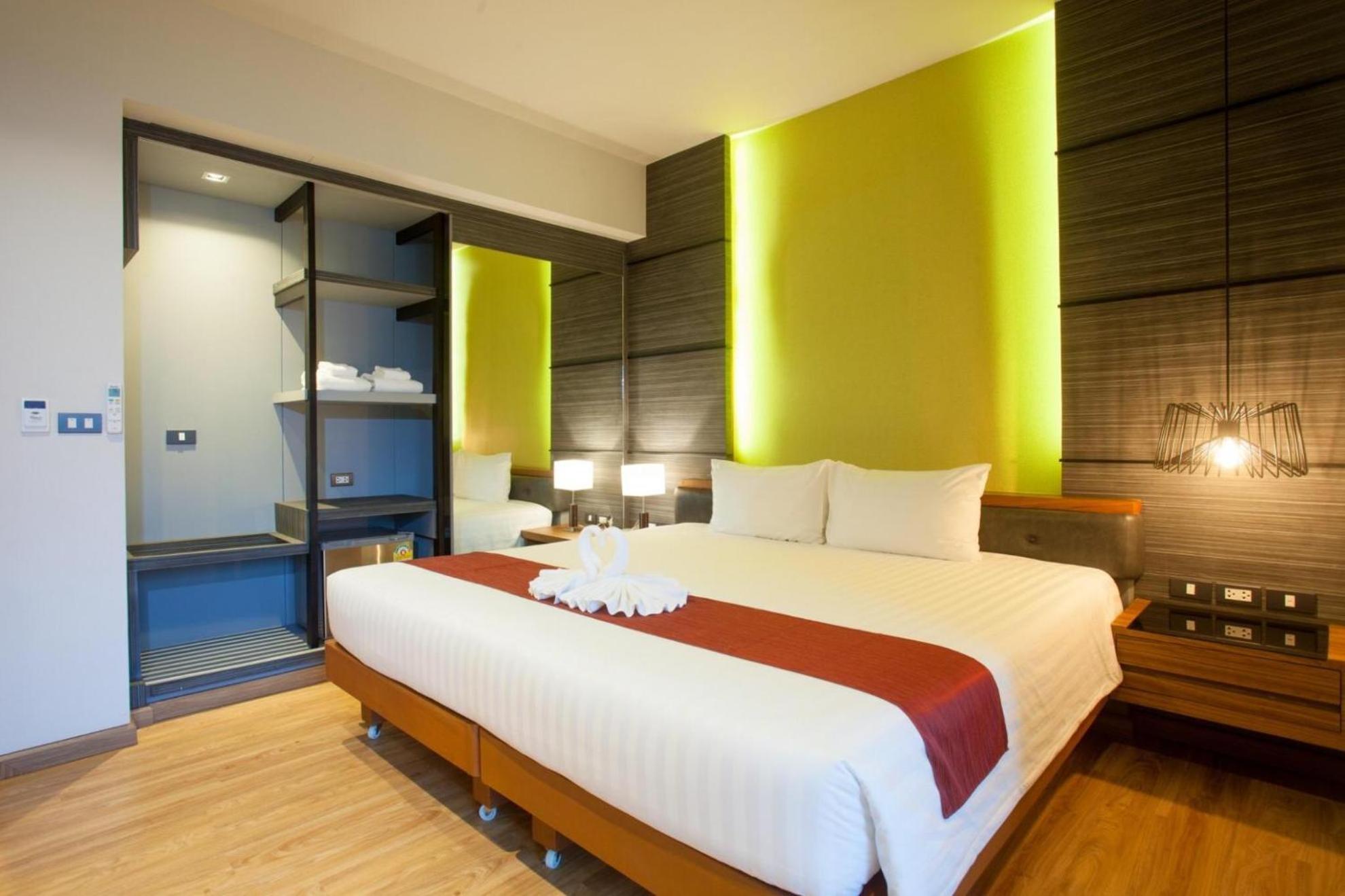 The Glory Gold Hotel Khao Lak Exterior photo