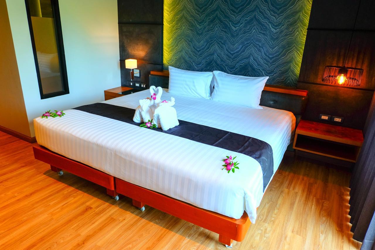 The Glory Gold Hotel Khao Lak Exterior photo